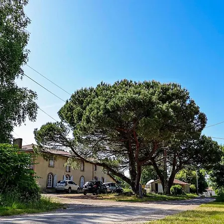 Holiday home De La Loubrie *