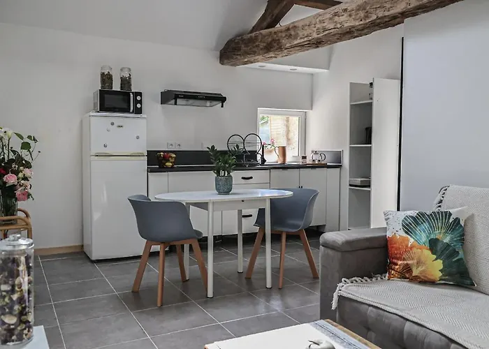 Holiday home De La Loubrie *